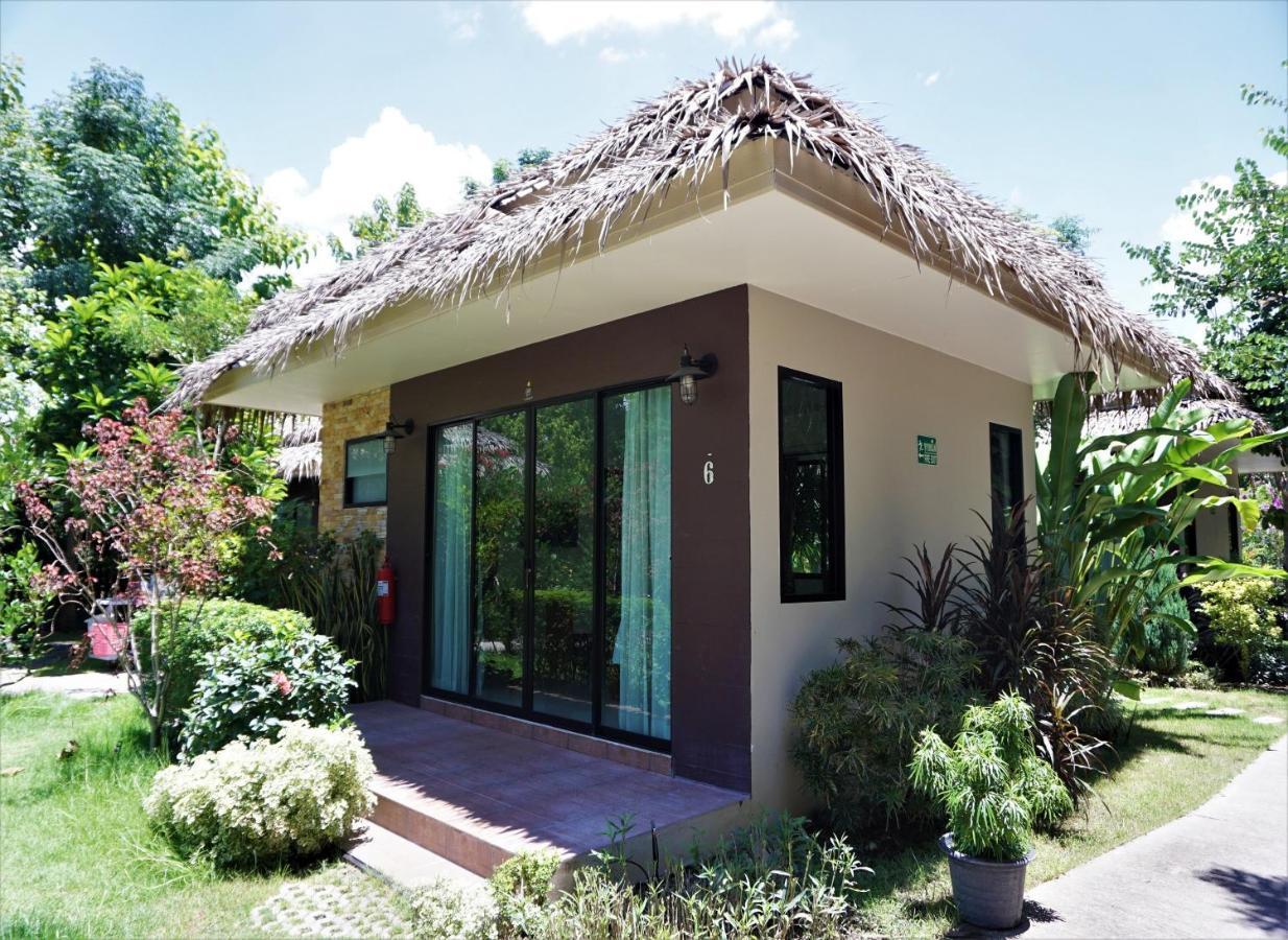 Papa'S Home And Rabbit Cafe Ban Mai  Exterior photo